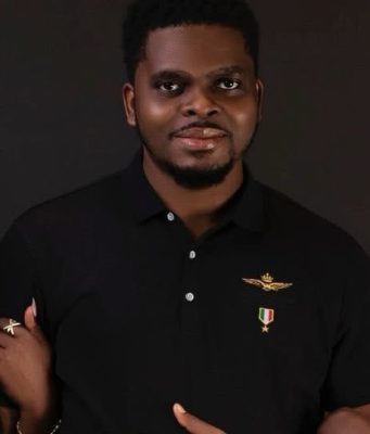 Friends, Love & Misunderstanding, Photoshoot Sparks Debate!