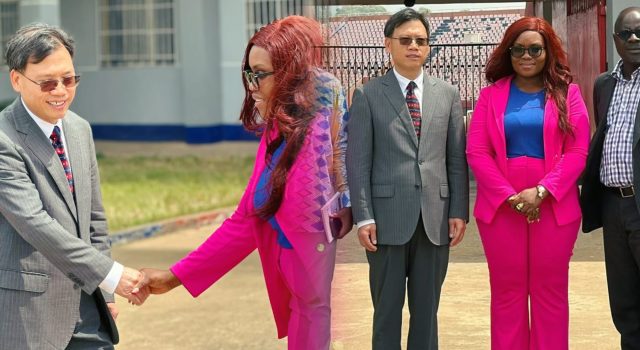 CHINESE AMBASSADOR TO LIBERIA MEETS WITH MINISTER OF YOUTH AND SPORTS